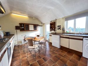 Photo 16- click for photo gallery